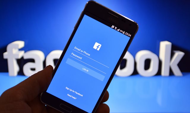 عدد مستخدمي الفيسبوك النشطين شهريًا في جميع أنحاء العالم